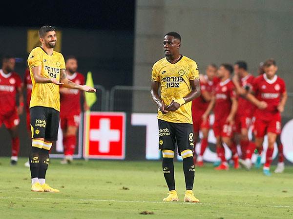 נתניה. ציפו להיות במקום אחר (אלן שיבר)