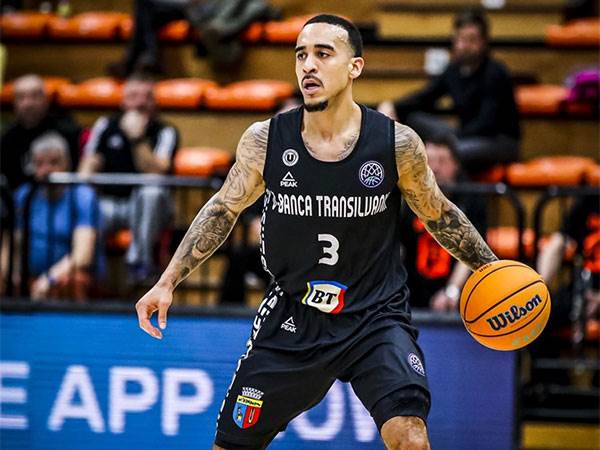 חוזהו הותר בעקבות הטרגדיה. בראון (FIBA)