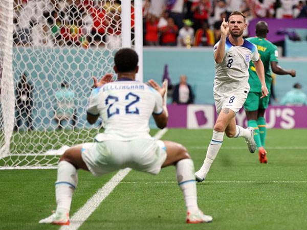 יעילות מכאיבה. הנדרסון ובלינגהאם (GETTY)