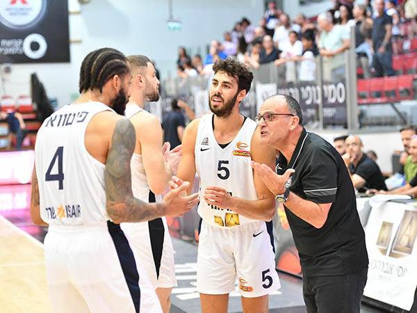 (יוד צילומים)