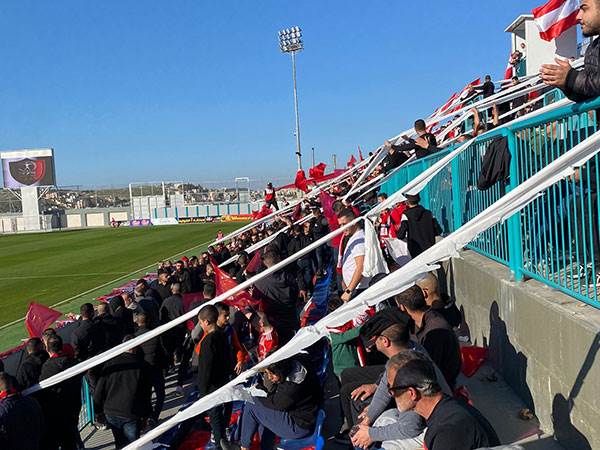 יכולים להביא אלפים ליציעים. אוהדי אום אל פאחם