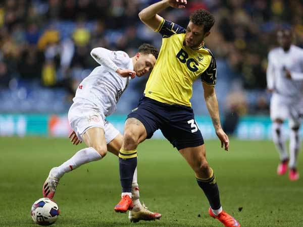 יאניק ווילדסחוט במדי אוקספורד יונייטד. יחזור ארצה? (GETTY)