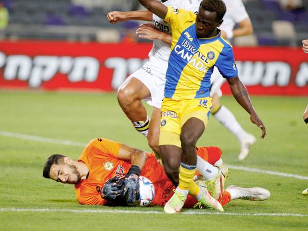 הורחק משלושה משחקים (אלן שיבר)