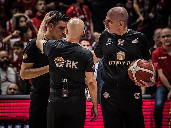 ניסה להרגיע ונפגע (עודד קרני)