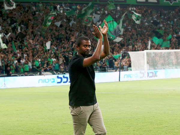 מחכה לתמיכת האוהדים. דגו (צילום: אלן שיבר)