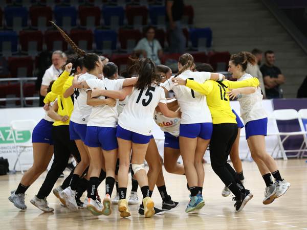 ניצחון מרשים לנערות (צילום: איגוד הכדוריד האירופי - EHF)