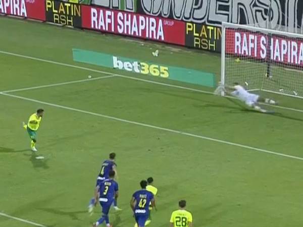 חכה עם אירופה