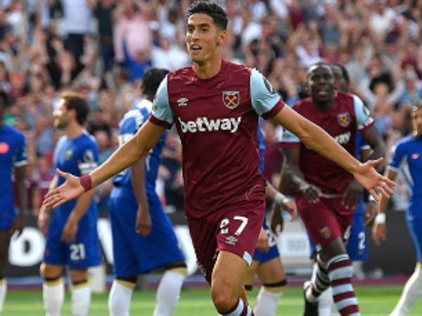 אגר כובש את הראשון מול צ'לסי (Getty)