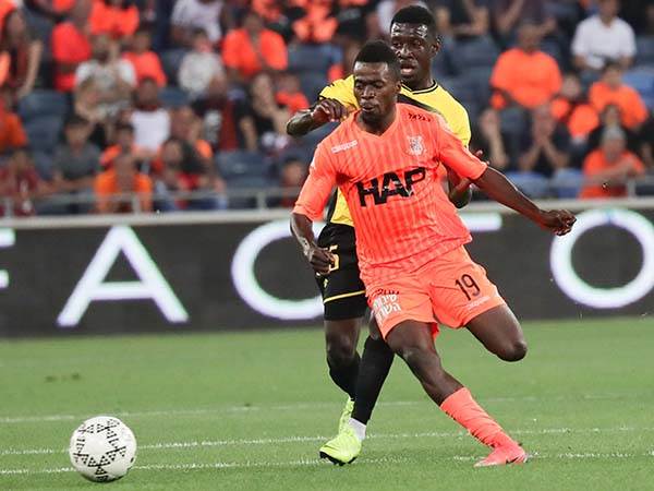 חוזר לארץ. סורו (דני מרון)