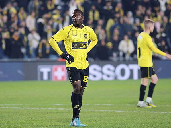 "בלי בת הזוג שלו, תומא היה שחקן אחר לגמרי" (קובי אליהו)