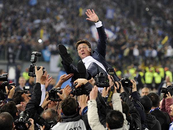 מצארי. הניח את אבני היסוד לעלייתה בחזרה של נאפולי (Claudio Villa/Getty Images)