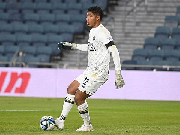 לא עושה רושם שהוא טוב מהשוערים האחרים. מוסקרה (ברני ארדוב)