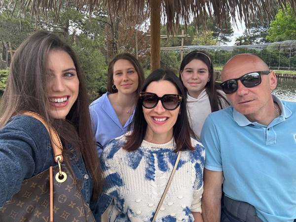 לצד המשפחה (פרטי)