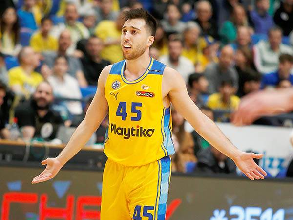 תמיר בלאט. חש כאבים (אלן שיבר)