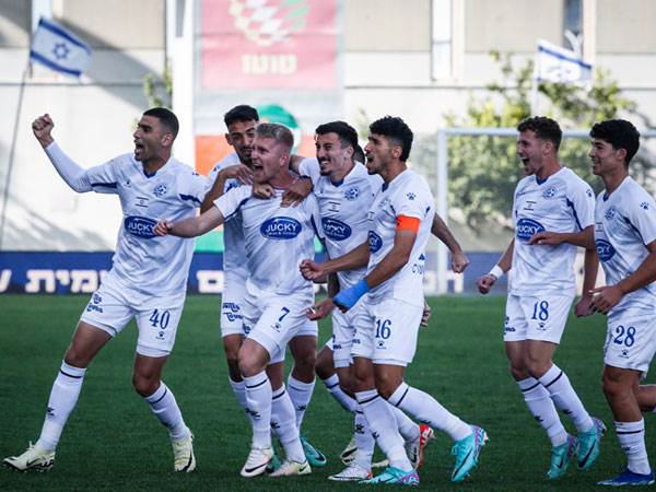 לוקה שטור העלה ליתרון בזק (אלן שיבר)