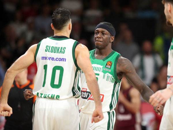 סלוקאס ונאן. עמודי התווך (GETTY)