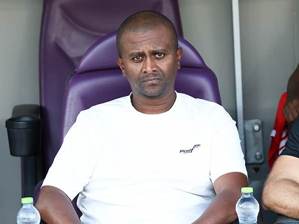 מסאי דגו. סוף הדרך באדום (דני מרון)