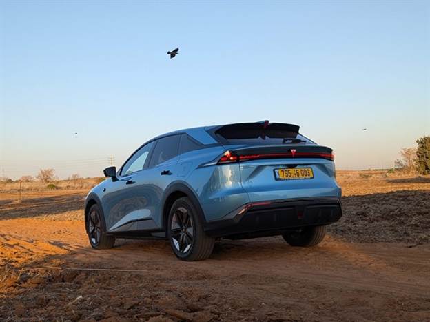 מצליח להתבלט בקטגוריה המצטופפת?