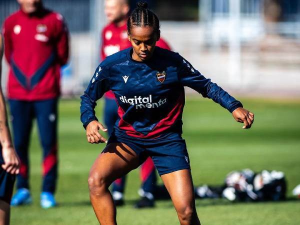 וורקו, “צופה לה עתיד גדול“ (levanteudfemenino)