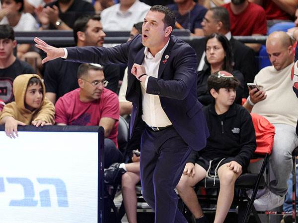 עשה לאיטודיס בית ספפר. אלון (אלן שיבר)