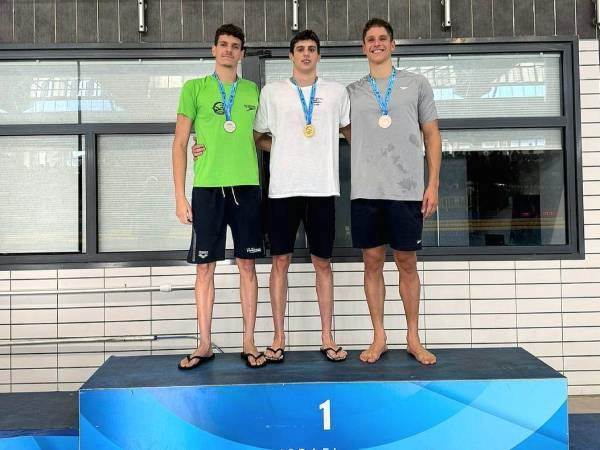 מנצחי משחה 100 מטר גברים (באדיבות איגוד השחייה)