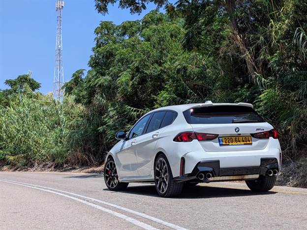 התנהגות הכביש דינאמית והיא תגרום לכם לחייך בכבישים הנכונים