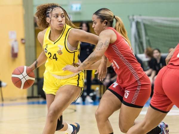 (עודד קרני, מנהלת הליגה לנשים)