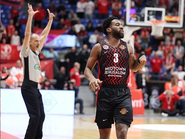 בדרך לחצי הגמר (אלן שיבר)