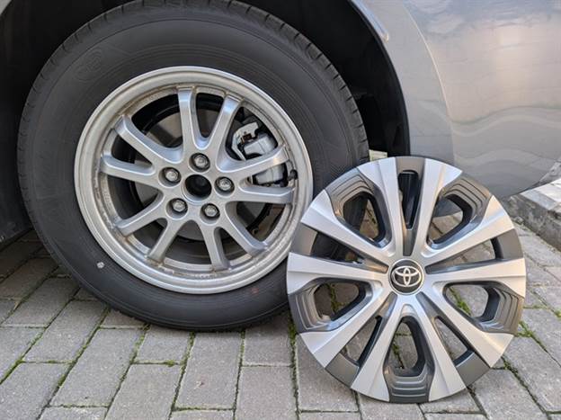 אבל מתחת לכיסוי הפלסטיק האווירודינמי לא מסתתר חישוק סקסי