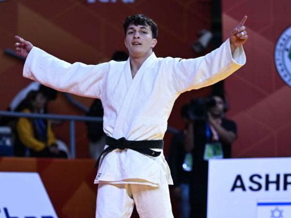 “קורץ מחומר אחר ומיוחד“ (IJF)