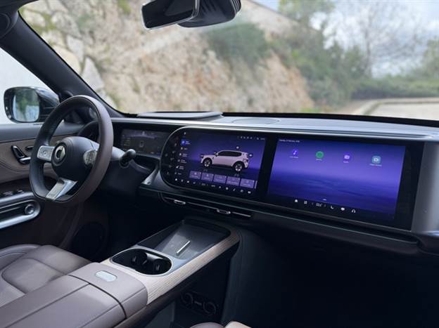 הנדסת אנוש מבוססת מסכים...וגם המסך מול הנוסע לא ריגש אותנו