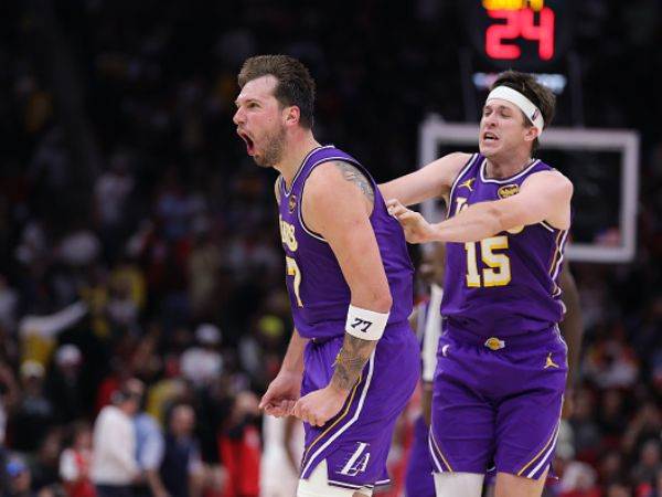 ריבס ודונצ`יץ`. הצמד כאן להישאר? (Adam Pantozzi/NBAE via Getty Images)