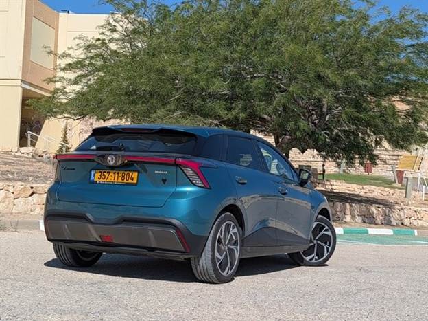 השינויים נמצאים מתחת למעטפת, שנותרה במראה דינאמי