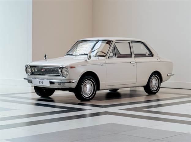 מהקורולה E10 בשנת 1966