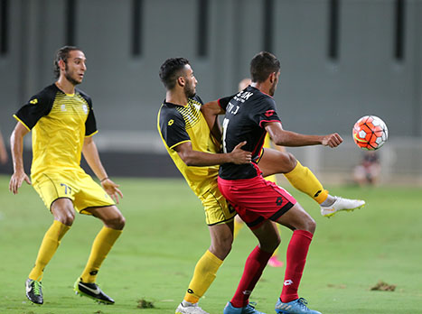 אולסק (משמאל). יעדר מתקופה ארוכה (צילום: נמרוד גליקמן)