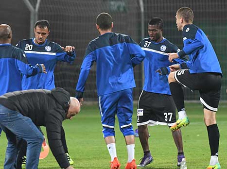 "תמשיכו להיות אגרסיביים וממושמעים". שחקני אשקלון (אנצ'ו גוש)