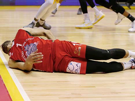 כמה קרוב, כמה מאכזב. סיגרס בסיום (אלן שיבר)