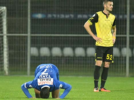 עאבד לאחר השער אמש (אנצ'ו גוש)