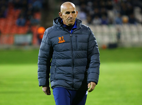 זז הצידה בשביל בנאדו. אסייאג (לירון מולדובן)