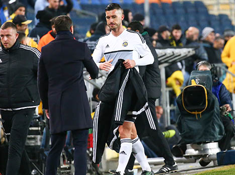 מדוניאנין עם ארבלדזה: "יש אווירה חדשה בקבוצה, כולם נלחמים על המקום שלהם" (דני מרון)