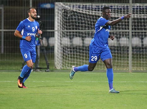 איזיקה. ילבש אדום בקרוב? (סוכנות ג'יני)