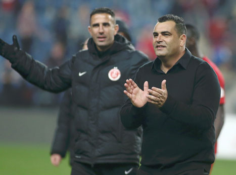 "יש לנו עוד הרבה מה לשפר". קורצקי (אלן שיבר)