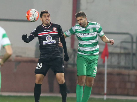 שמש. לוהט (יוסי שקל)