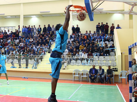 מחזירים לקהילה (לירון מולדובן)