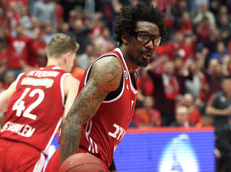 דוגמא ומופת. סטודמאייר (אלן שיבר)