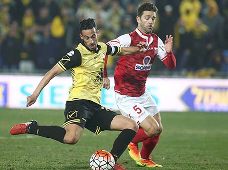 לא ממהר להאריך את חוזהו. פאס (צילום: דני מרון)