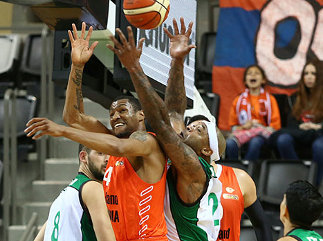 גרייבס במשחק מצוין (מנהלת)