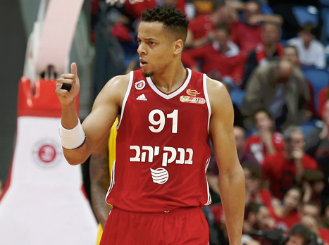 רוצה להישאר ולהילחם. רוזפלט (מנהלת הליגה)