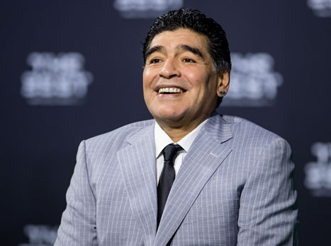 מראדונה. רוצה לחזור לאמן (getty)