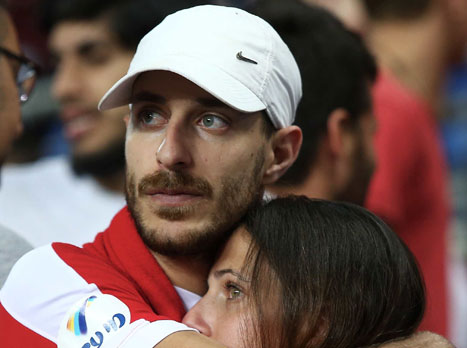 אחת העונות הקשות מכל הבחינות (אלן שיבר)